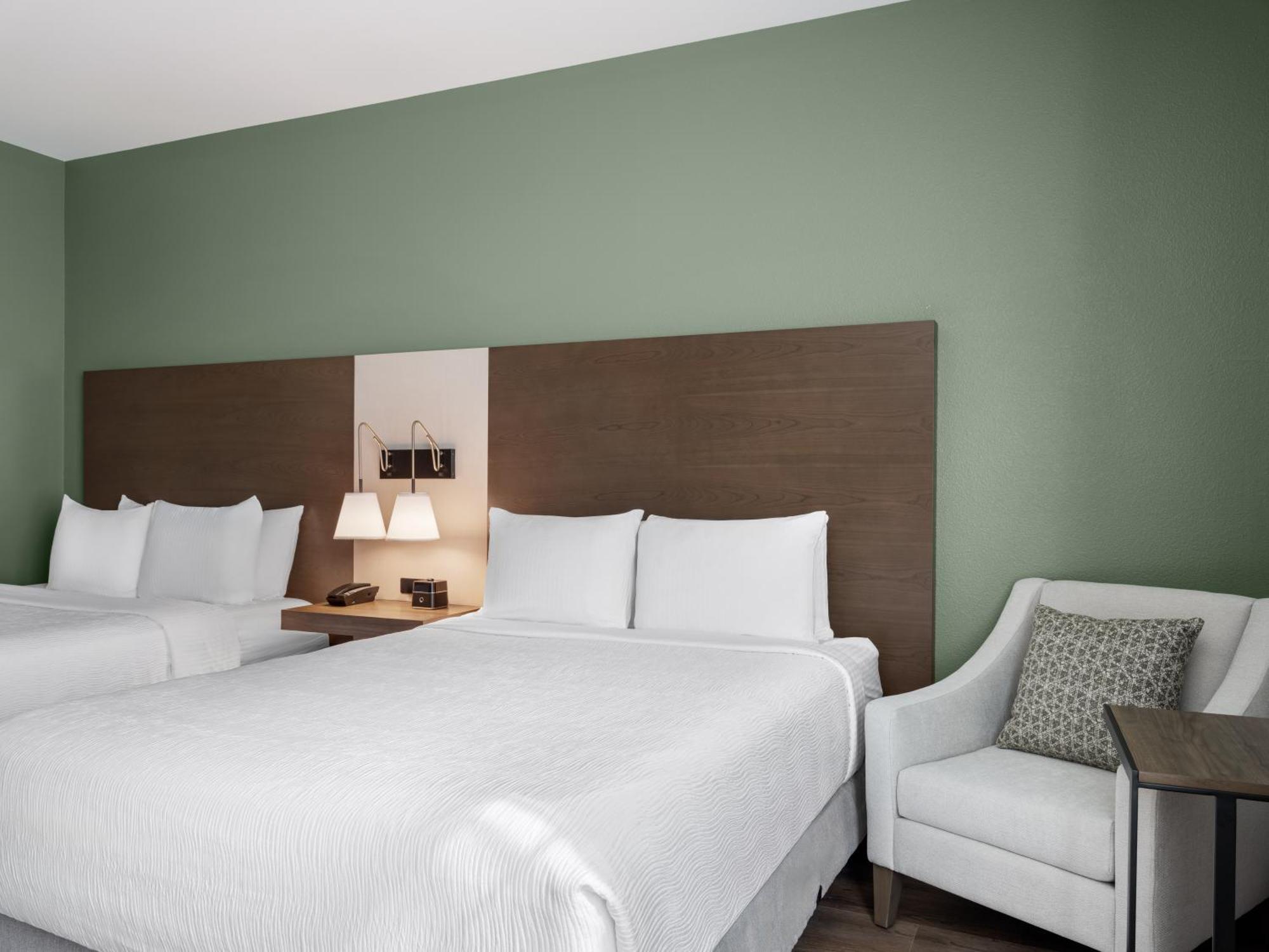 La Quinta Inn And Suites By Wyndham Линкълн Екстериор снимка