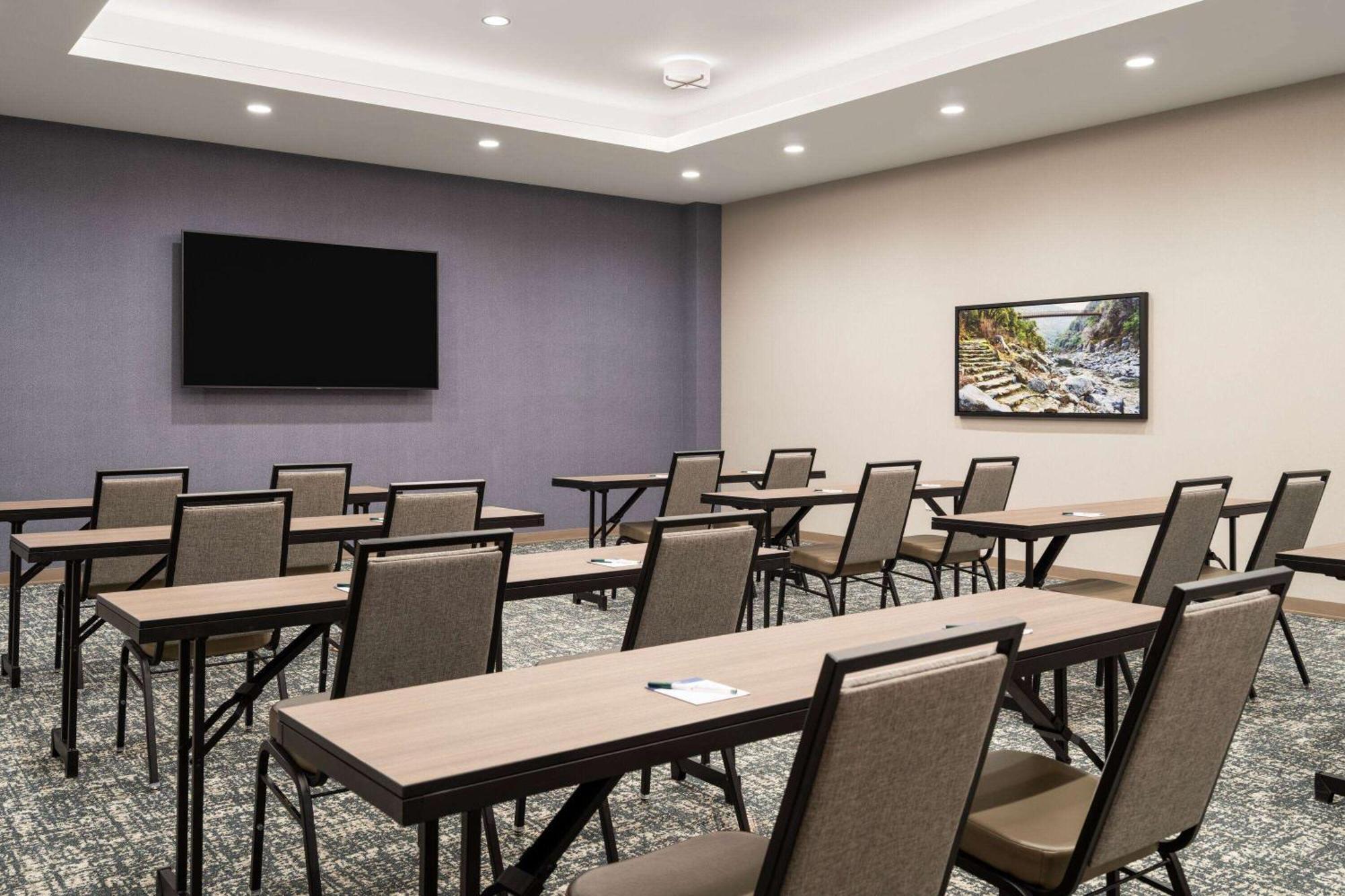 La Quinta Inn And Suites By Wyndham Линкълн Екстериор снимка
